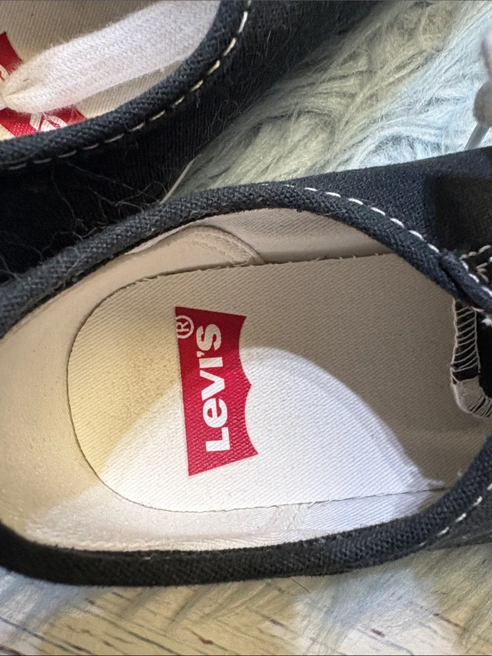 Levi's Black Canvas Low-Top Sneakers with White Accents Sz 4.5